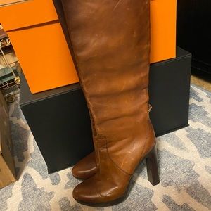 Gucci leather boots